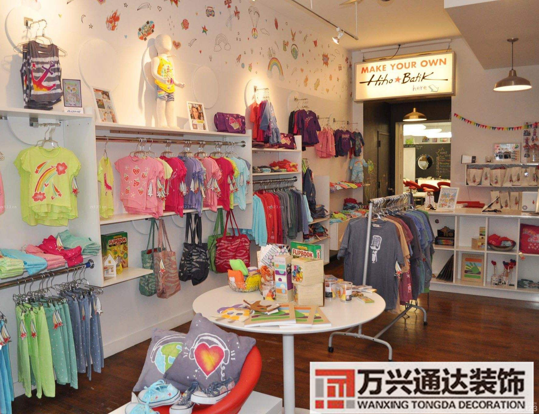 一间童装店装修效果图童装店简约风格装修效果图